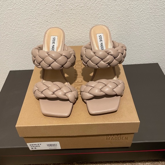 Steve Madden Kenley Taupe Heels - Picture 3 of 5